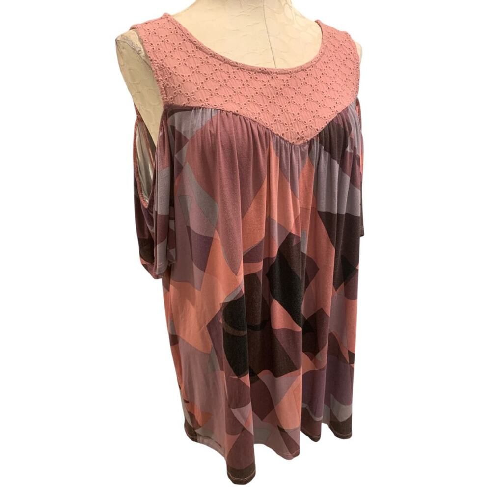 Size 3X Torrid Super Soft Knit Womens Plus Size Shirt Cold Shoulder Eyelet Trim - Picture 6 of 8